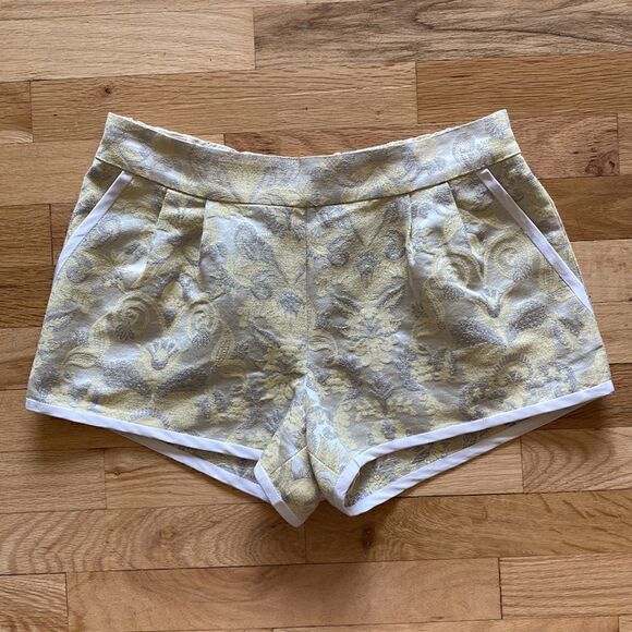 Aritizia Wilfred Flower Jacquard Yellow Silk Pull On Shorts Size 6 - Picture 2 of 12